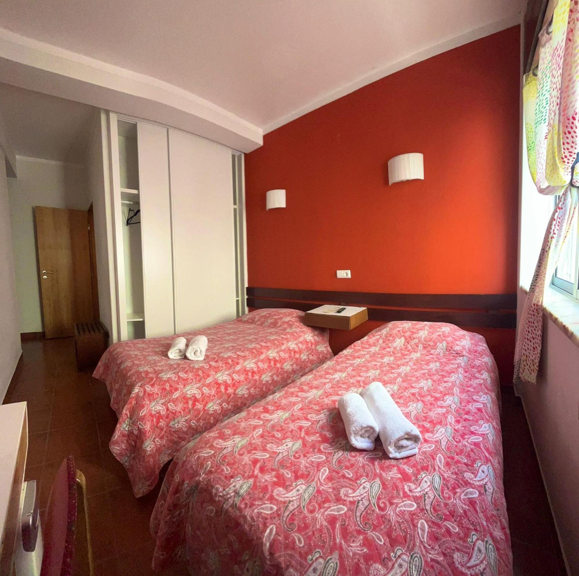 Hotel Residencia Aviz Peniche Exterior foto