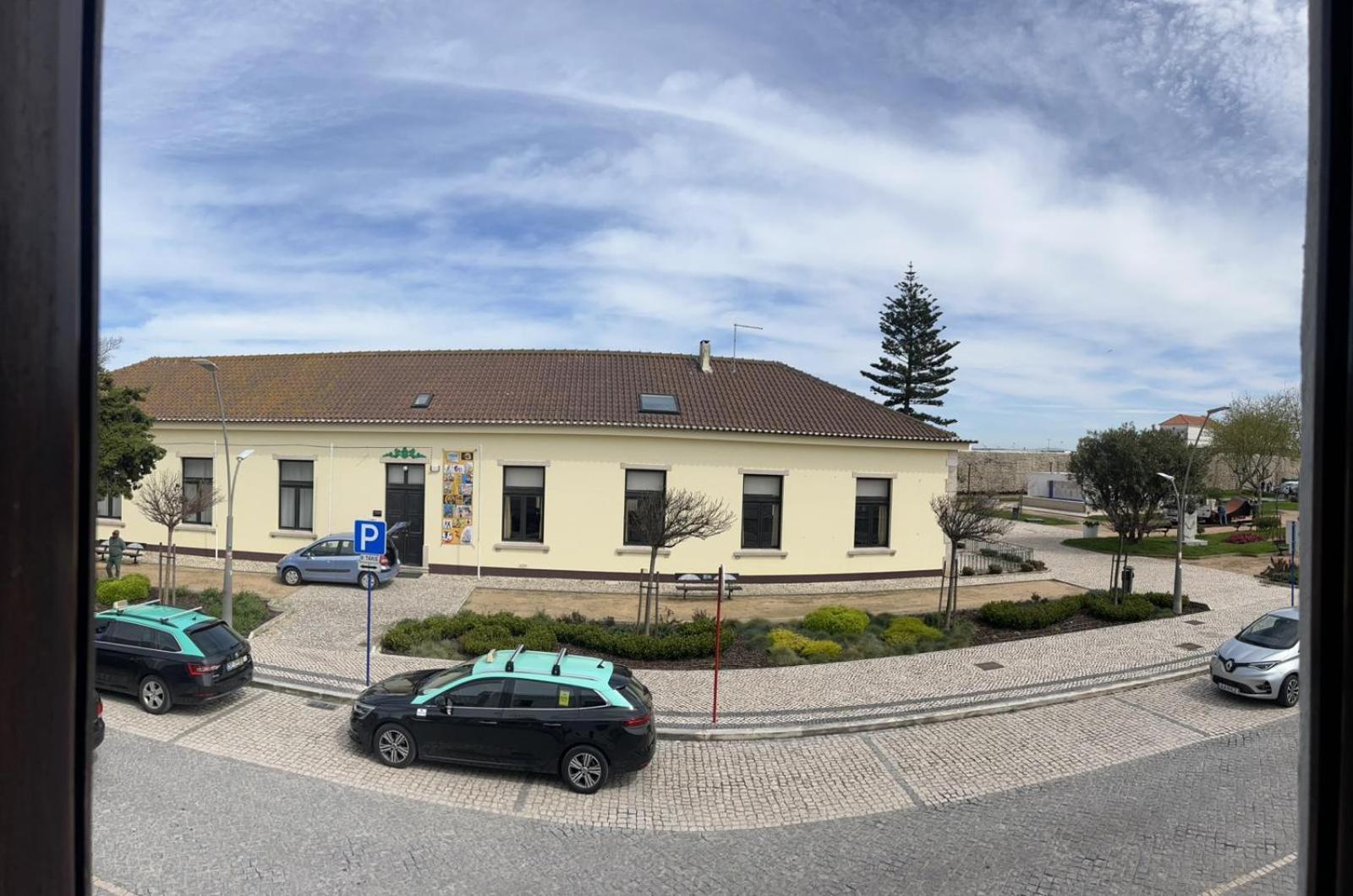 Hotel Residencia Aviz Peniche Exterior foto